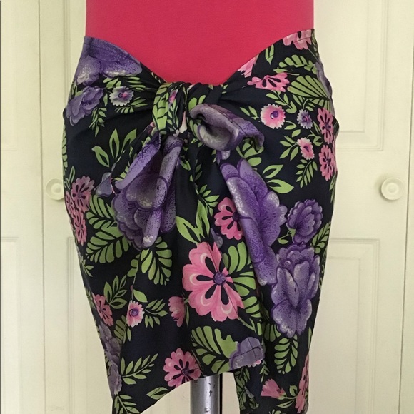 NWOT Pure Silk Mini Sarong with Bonus Scrunchie - Picture 3 of 7